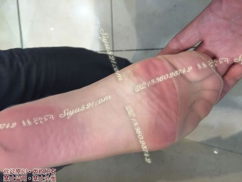 原味丝袜|袜类,臭短丝袜,致命臭(此活动MM随机，不能指定)——2017年10月初旬顾客订购致命臭活动MM（【10.1赠送活动马上要结束了，请尽快预定】珠宝妹妹-酸臭肉丝）现收足底实拍，不可选择MM，免费附