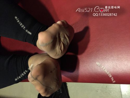 原味丝袜|袜类,臭短丝袜,致命臭(此活动MM随机，不能指定)——2017年11月下旬顾客订购致命臭活动MM（烤肉妹妹-闲置咖啡丝）现收足底实拍，不可选