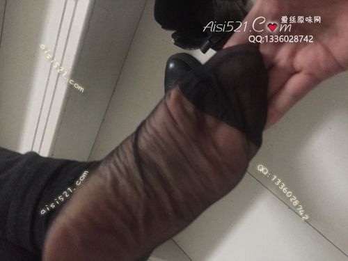 原味丝袜|袜类,臭短丝袜,致命臭(此活动MM随机，不能指定)——2018年2月份顾客订购致命臭活动MM（【赠送】珠宝03妹妹-黑丝）现收足底实拍，不可选