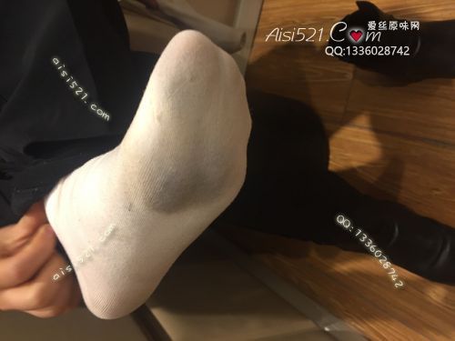 原味丝袜|袜类,臭棉袜,致命臭(此活动MM随机，不能指定)——2018年3月上中旬【新年买2赠1活动-3月底即将结束】赠送顾客（导购20妹妹-棉袜）现收足底实拍