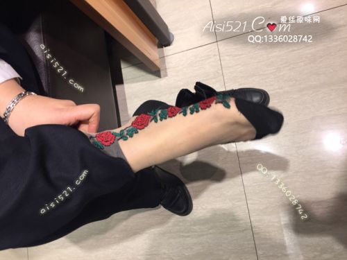 原味丝袜|袜类,臭短丝袜,致命臭(此活动MM随机，不能指定)——2018年3月上中旬【新年买2赠1活动-3月底即将结束】赠送顾客（品牌店长-卡通丝）现收足底实拍