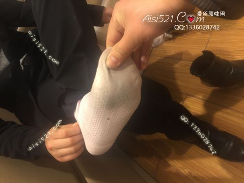 原味丝袜|袜类,臭棉袜,致命臭(此活动MM随机，不能指定)——2018年3月上中旬顾客订购致命臭活动MM（导购20妹妹-棉袜恶臭级别）现收足底实拍