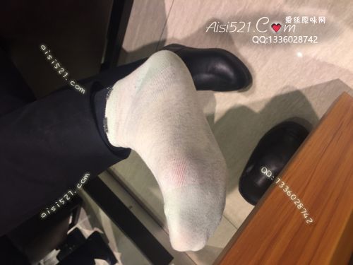 原味丝袜|袜类,臭棉袜,致命臭(此活动MM随机，不能指定)——2018年3月下旬【新年买2赠1活动-3月底已结束】赠送顾客（品牌店主管-酸臭棉袜）现收足底实拍