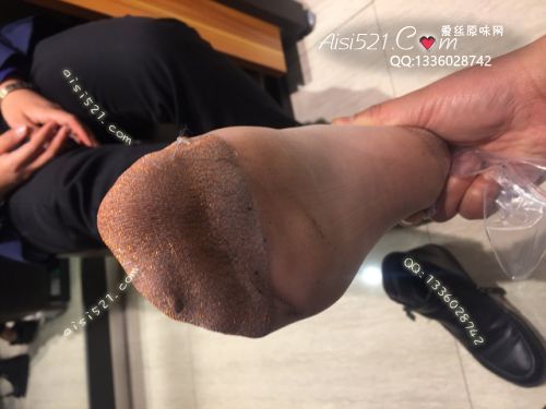 原味丝袜|袜类,臭短丝袜,致命臭(此活动MM随机，不能指定)——2018年3月下旬顾客订购致命臭活动MM（导购17妹妹-恶臭卡通丝）现收足底实拍