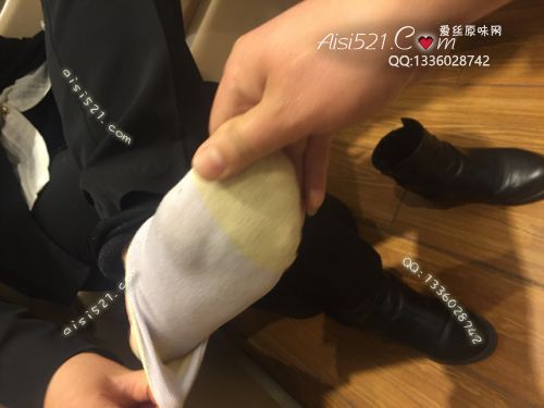 原味丝袜|袜类,臭棉袜,致命臭(此活动MM随机，不能指定)——2018年3月下旬顾客订购致命臭活动MM（导购20妹妹-棉袜）现收足底实拍