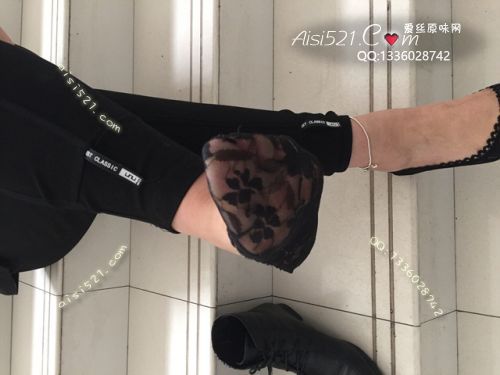 原味丝袜|袜类,臭短丝袜,致命臭(此活动MM随机，不能指定)——2018年4月初、中旬顾客订购致命臭活动MM（珠宝02妹妹-船袜）现收足底实拍