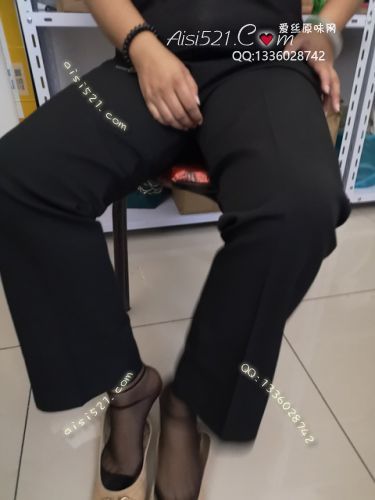 原味丝袜|袜类,臭短丝袜,致命臭(此活动MM随机，不能指定)——2018年8月中、下旬顾客订购致命臭活动MM（珠宝店长-黑丝）现收足底实拍