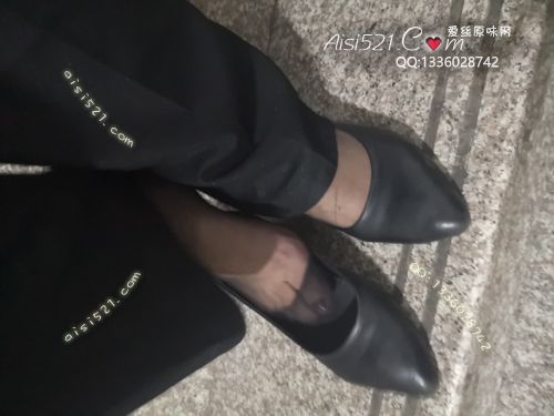 原味丝袜|袜类,臭短丝袜,致命臭(此活动MM随机，不能指定)——2018年9初旬赠送顾客（珠宝妹妹-黑丝）现收足底实拍