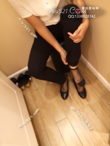 原味丝袜|袜类,臭短丝袜,爱丽丝(此活动可指定MM，但袜类随机)——2018年9月下旬顾客订购（导购11美女-酸臭黑丝袜），此活动免费拍摄打包图