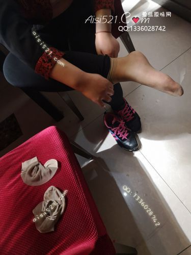 原味丝袜|袜类,臭短丝袜,致命臭(此活动MM随机，不能指定)——2018年9月下旬顾客订购致命臭活动MM（烤肉12妹妹-恶臭咖啡丝）现收足底实拍