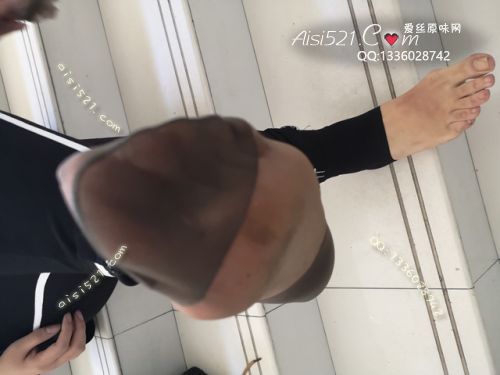 原味丝袜|袜类,臭短丝袜,爱丽丝(此活动可指定MM，但袜类随机)——2018年10月份赠送顾客（珠宝妹妹-肉丝），此活动免费拍摄打包图