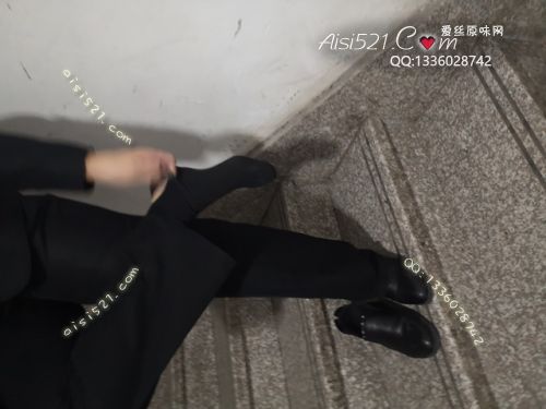 原味丝袜|袜类,臭棉袜,致命臭(此活动MM随机，不能指定)——2018年10月份顾客订购致命臭活动MM（珠宝妹妹-棉袜穿了5天-恶臭级别）现收足底实拍