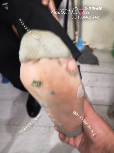 原味丝袜|袜类,臭短丝袜,爱丽丝(此活动可指定MM，但袜类随机)——2018年11月初旬赠送顾客（导购熟女-卡通丝），此活动免费拍摄打包图