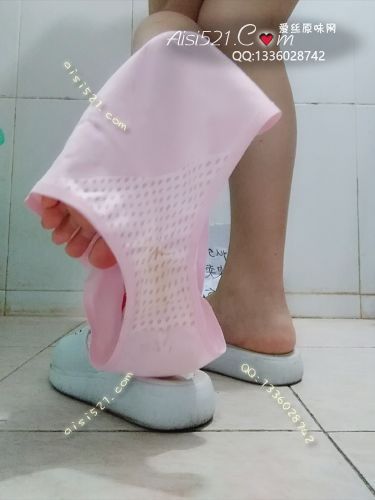 下班回家洗澡了，淡淡的痕迹，这就是一天的日常呵护..嘻嘻原味内裤|裤类三角内内