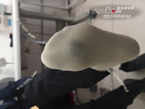 原味丝袜|袜类,臭棉袜,爱丽丝(此活动可指定MM，但袜类随机)——2018年11月中下旬顾客【双11买2赠1活动火爆订购】（导购16美女-恶臭棉袜），此活动免费拍摄打包图