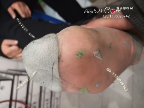 原味丝袜|袜类,臭短丝袜,爱丽丝(此活动可指定MM，但袜类随机)——2018年11月中下旬顾客【双11买2赠1活动火爆订购】（导购熟女-水晶丝袜），此活动免费拍摄打包图