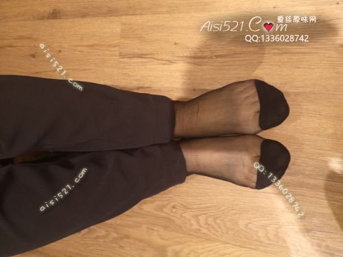 原味丝袜|袜类,臭短丝袜,爱丽丝(此活动可指定MM，但袜类随机)——2018年11月中下旬【双11买2增1活动】赠送顾客（导购14妹妹-黑丝），此活动免费拍摄打包图