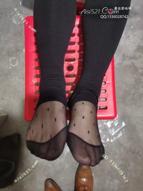 原味丝袜|袜类,臭短丝袜,爱丽丝(此活动可指定MM，但袜类随机)——2024年05月份顾客预订奢04重口味黑丝