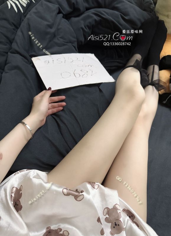 原味丝袜|袜类,臭长筒丝袜,可爱又性感的蝴蝶结蕾丝小腿袜，穿得臭烘烘24小时内发货～