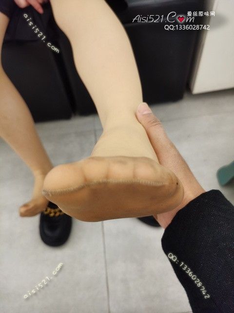 爱丽丝(此活动可指定MM，但袜类随机)——2024年08月份顾客预订奢08肉色连裤原味丝袜|袜类臭连裤袜