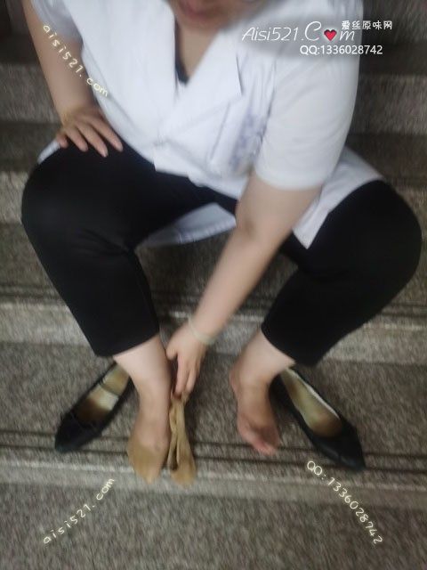 爱丽丝(此活动可指定MM，但袜类随机)——2024年08月份顾客预订珠宝02恶臭级别船袜原味丝袜|袜类臭船袜