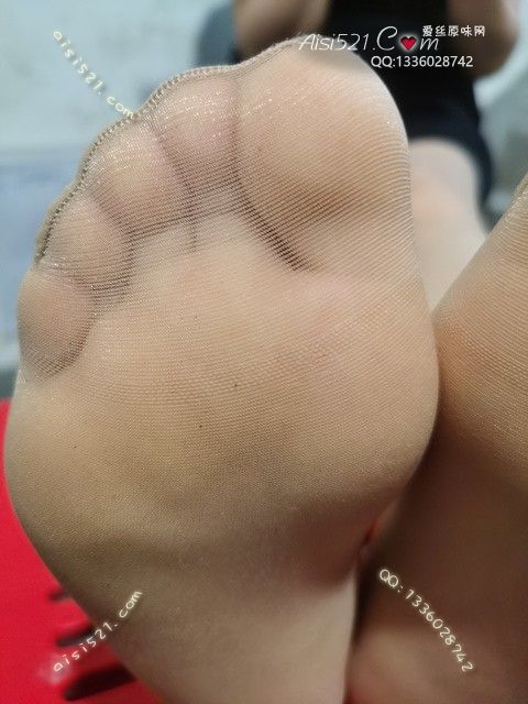 爱丽丝(此活动可指定MM，但袜类随机)——2024年08月份顾客预订奢13肉色连裤原味丝袜|袜类臭连裤袜