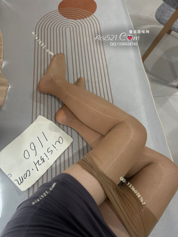 原味丝袜|袜类,臭连裤袜,本人瑜伽健身教练，平时暴汗运动，40码的酸汗脚味自己都受不了，酸的只上头，每双都会认真穿，此图只是展示 穿好的请参考发货前的效果图