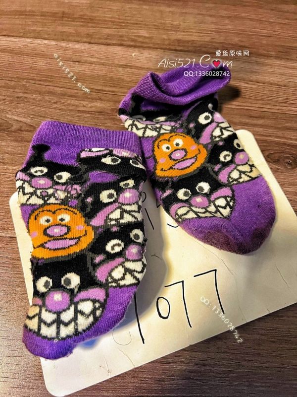 原味丝袜|袜类,臭棉袜,现货，紫色起球球袜子‘下雨天穿的味道循环’，一秒上头！~