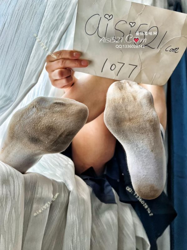 原味丝袜|袜类,臭棉袜,上品好袜、刚锻炼完身体，汗水浸透湿臭无敌味道飘荡整个房间～条纹