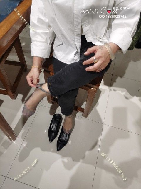 爱丽丝(此活动可指定MM，但袜类随机)——2024年09月份顾客预订导购04高跟灰丝原味丝袜|袜类臭短丝袜