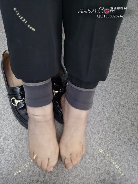 爱丽丝(此活动可指定MM，但袜类随机)——2024年09月份顾客预订导购09足尖透明灰丝原味丝袜|袜类臭短丝袜