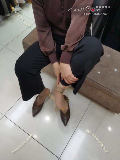 爱丽丝(此活动可指定MM，但袜类随机)——2024年10月份顾客预订导购06性感咖啡丝原味丝袜|袜类臭短丝袜