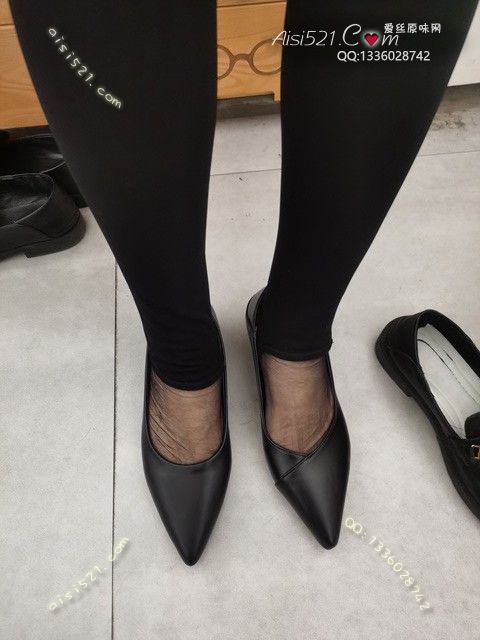 爱丽丝(此活动可指定MM，但袜类随机)——2024年10月份顾客预订奢09黑丝原味丝袜|袜类臭短丝袜