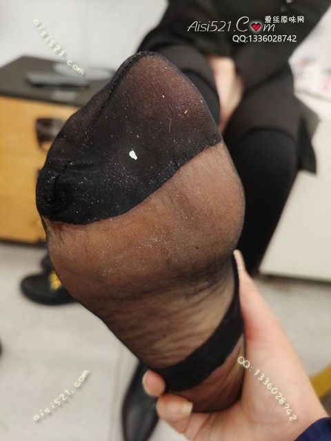 爱丽丝(此活动可指定MM，但袜类随机)——2024年10月份顾客预订奢09黑丝原味丝袜|袜类臭短丝袜