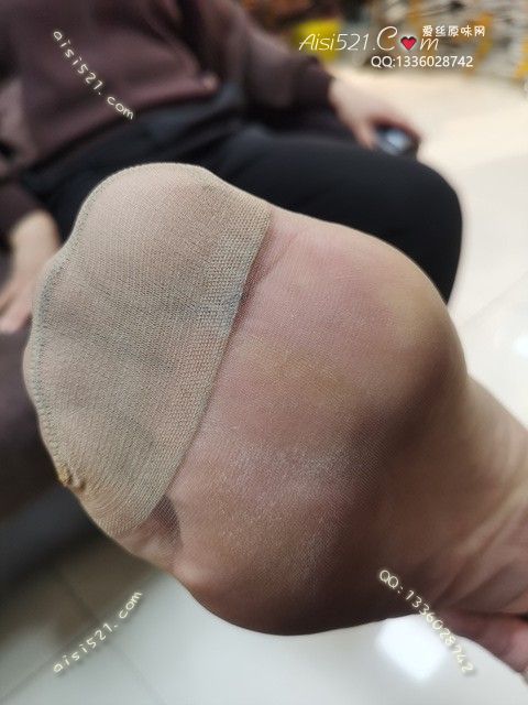 爱丽丝(此活动可指定MM，但袜类随机)——2024年10月份顾客预订导购06性感咖啡丝原味丝袜|袜类臭短丝袜