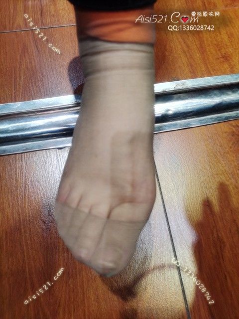 爱丽丝(此活动可指定MM，但袜类随机)——2024年10月份顾客预订导购40咖啡丝原味丝袜|袜类臭短丝袜