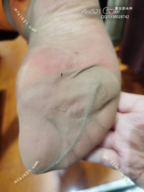 爱丽丝(此活动可指定MM，但袜类随机)——2024年10月份顾客预订导购40咖啡丝原味丝袜|袜类臭短丝袜