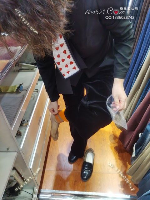 爱丽丝(此活动可指定MM，但袜类随机)——2024年10月份顾客预订导购40咖啡丝原味丝袜|袜类臭短丝袜