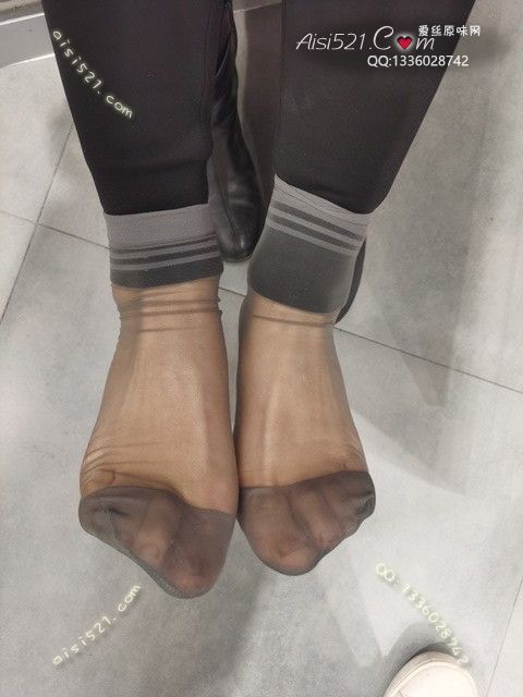 原味丝袜|袜类,臭短丝袜,爱丽丝(此活动可指定MM，但袜类随机)——2024年11月份顾客预订奢04灰丝