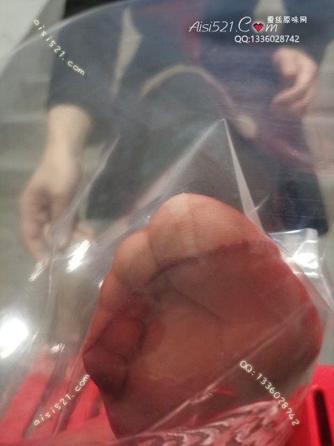 致命臭(此活动MM随机，不能指定)——2024年10月份顾客预订奢04汗透红色性感短丝原味丝袜|袜类臭短丝袜