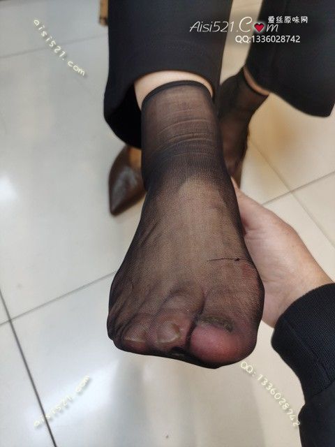 爱丽丝(此活动可指定MM，但袜类随机)——2024年10月份顾客预订导购06性感黑丝原味丝袜|袜类臭短丝袜