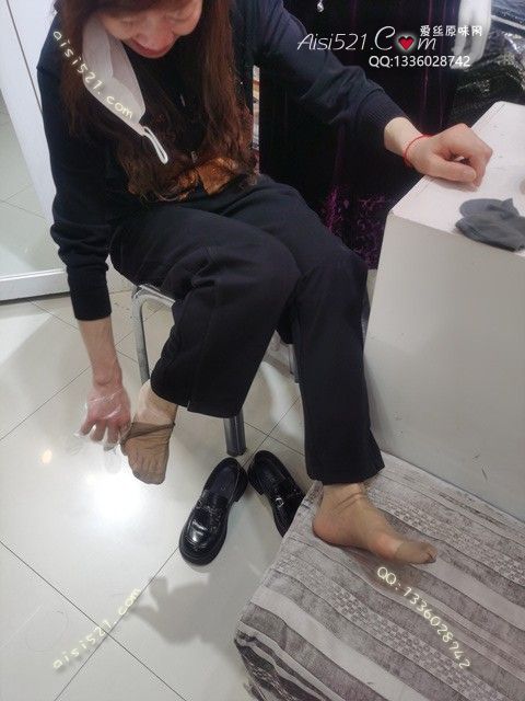 爱丽丝(此活动可指定MM，但袜类随机)——2024年10月份顾客预订导购03咖啡丝原味丝袜|袜类臭短丝袜