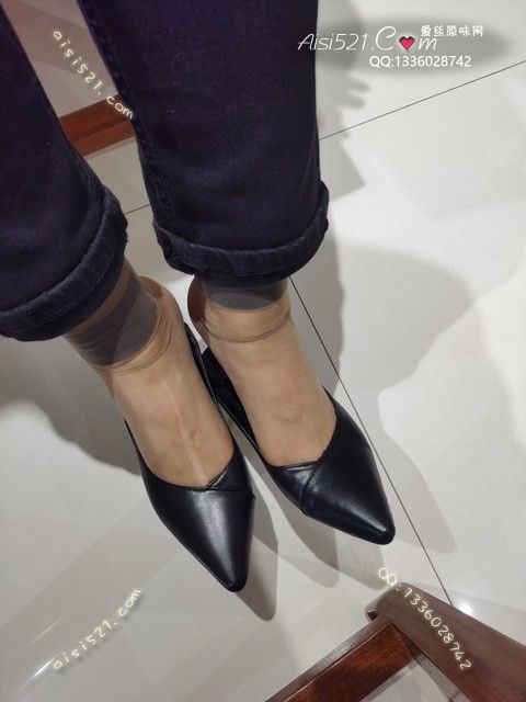 爱丽丝(此活动可指定MM，但袜类随机)——2024年11月份顾客预订导购04性感咖啡丝原味丝袜|袜类臭短丝袜