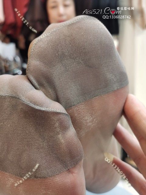 爱丽丝(此活动可指定MM，但袜类随机)——2024年11月份顾客预订导购06灰丝原味丝袜|袜类臭短丝袜