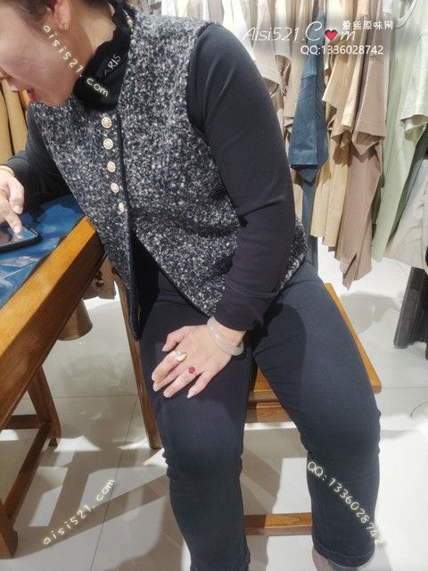 致命臭(此活动MM随机，不能指定)——2024年11月份顾客预订导购04灰丝原味丝袜|袜类臭短丝袜