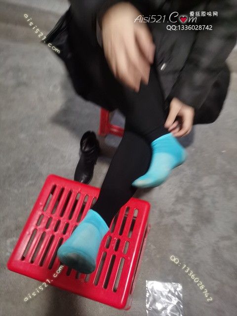 致命臭(此活动MM随机，不能指定)——2024年11月份顾客预订奢04蓝色短丝原味丝袜|袜类臭短丝袜