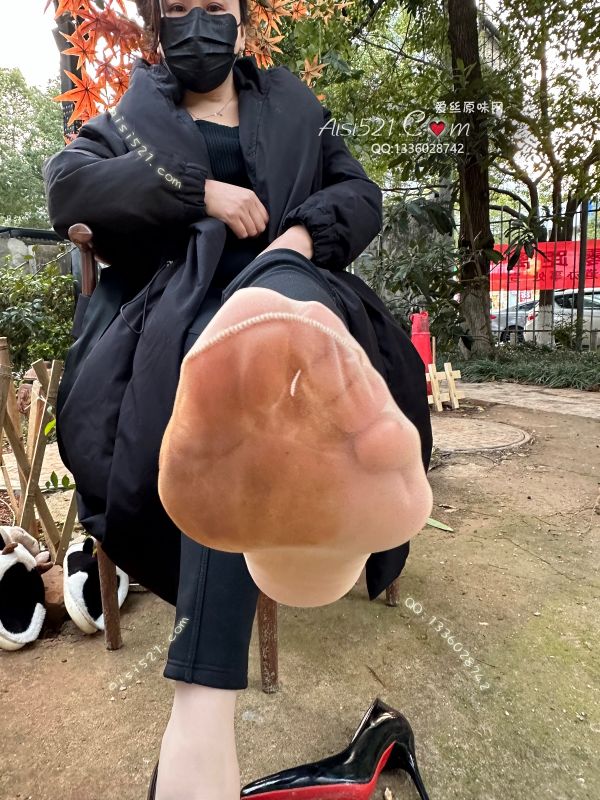 原味丝袜|袜类,臭短丝袜,职场魅力(此活动2双起订,免费拍图)服装店女老板,短肉丝足尖透明、气质御姐,脚极其的臭不是一般的,收购时熏的我带口罩,数一数二的大臭脚,汗脚,恶臭加酸臭!