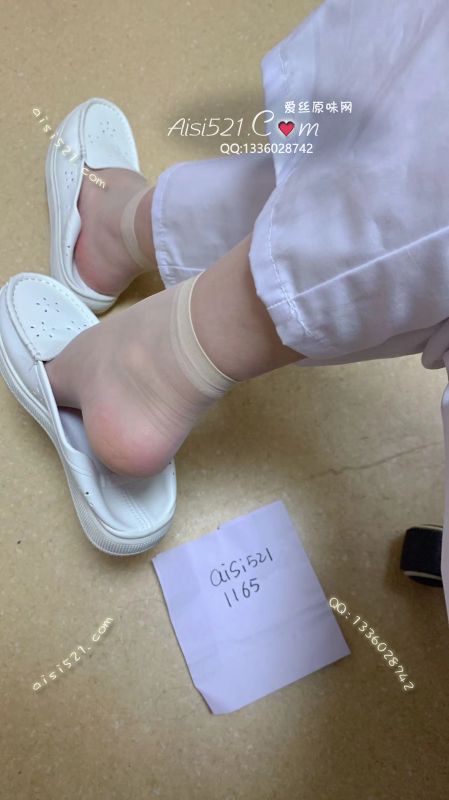 职场魅力(此活动2双起订，免费拍图)护士01mm肉色超薄臭短丝 ，脚味酸臭每天走路多运动量大，淡淡皮革夹杂幽香，综合的味道，真的是太完美，欲购从速原味丝袜|袜类臭短丝袜