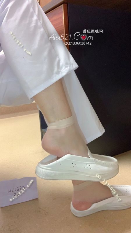 职场魅力(此活动2双起订，免费拍图)护士01mm的酸臭肉色短丝，脚味酸、味道浓厚，属于精致小汗脚类型，每天工作运动量比较大，味道可以放心，下单抓紧原味丝袜|袜类臭短丝袜