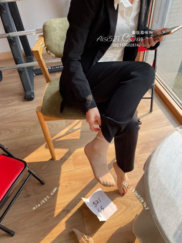 职场魅力(此活动2双起订，免费拍图)——2024年12月份顾客预订客户订购合约部01mm肉色短丝味浓重，痕迹迷人原味丝袜|袜类臭短丝袜